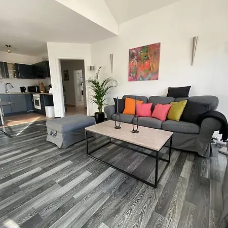 Apartament Messewohnung *